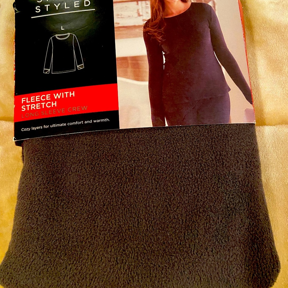 Simply Styled Fleece with Stretch- black long sleeve crew neck top- size L